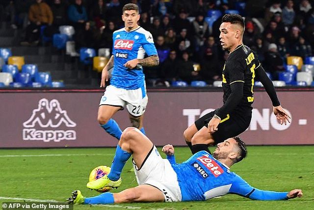 lukaku cang da cang dang so inter thang hoa voi ngoi dau