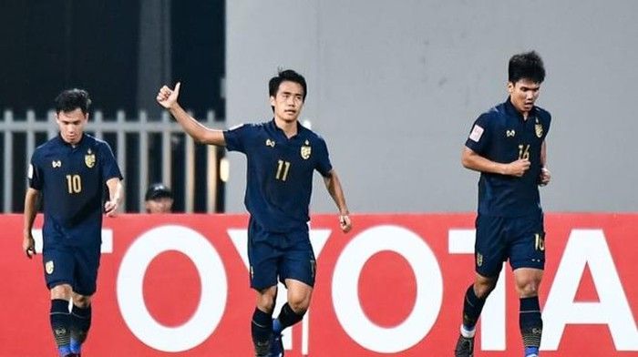 Ngôi sao U23 Thái Lan kêu gọi khán giả phủ kín trận tứ kết với U23 Saudi Arabia ngoi sao u23 thai lan keu goi khan gia phu kin tran tu ket voi u23 saudi arabia