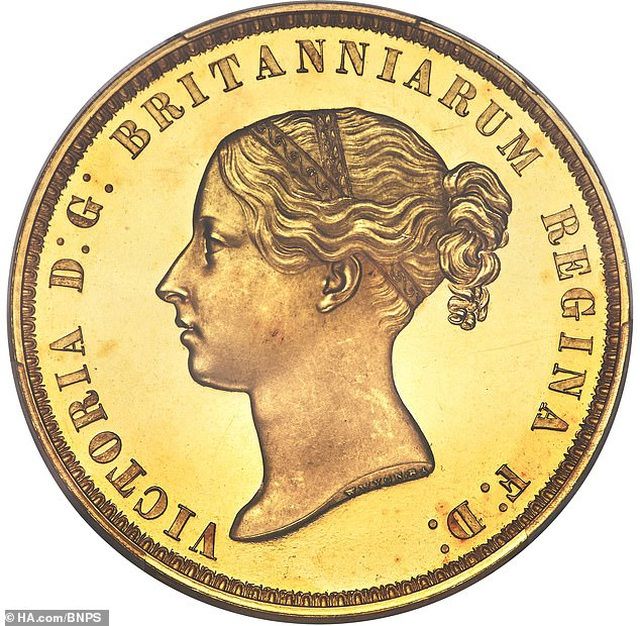 mot dong xu vang duoc ban voi gia ky luc hon 16 ty dong