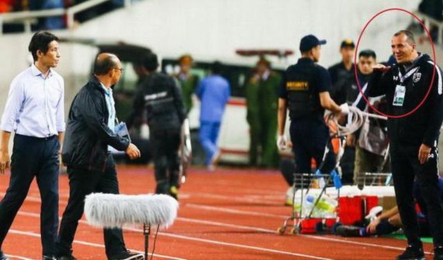 nguoi tung che nhao hlv park hang seo mat viec o thai lan