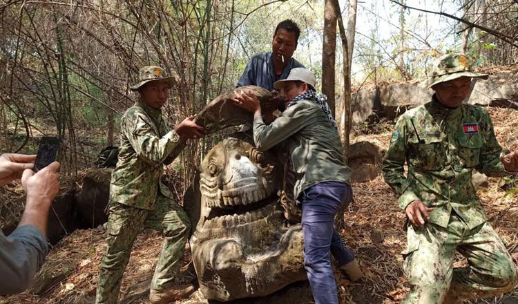 Campuchia: Phát hiện bức tượng quái vật biển cổ xưa 1500 năm tuổi campuchia phat hien buc tuong quai vat bien co xua 1500 nam tuoi