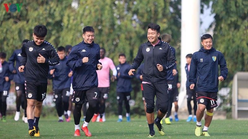 can canh buoi tap khai xuan cua quang hai dinh trong va ha noi fc