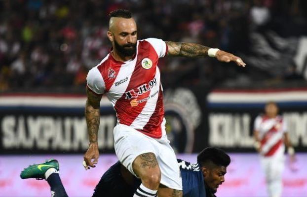 tranh ngoi dau bang g voi doi tuyen viet nam malaysia nhap tich them hai cau thu