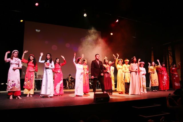 Quảng bá tinh hoa văn hóa Việt Nam trên đất Pháp nhung net dep van hoa viet toa sang tren dat phap