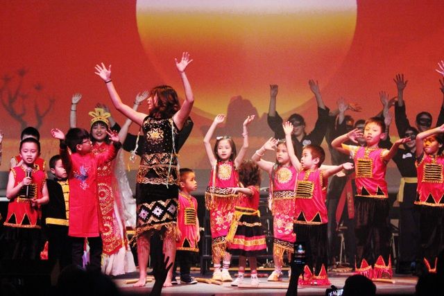 Quảng bá tinh hoa văn hóa Việt Nam trên đất Pháp nhung net dep van hoa viet toa sang tren dat phap