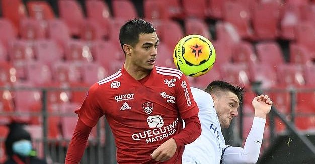 Man Utd quyết đấu với Paris Saint Germain vì Romain Faivre sẽ lên đầu bảng Ngoại hạng Anh nếu không thua Burnley Man Utd quyết đấu với Paris Saint Germain vì Romain Faivre sẽ lên đầu bảng Ngoại hạng Anh nếu không thua Burnley