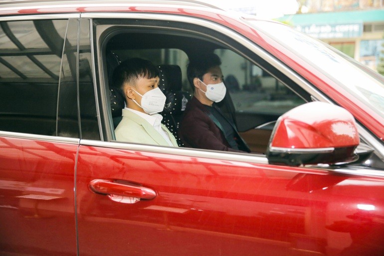 Hồ Văn Cường kết hợp ăn ý cùng danh ca Ngọc Sơn trong liveshow