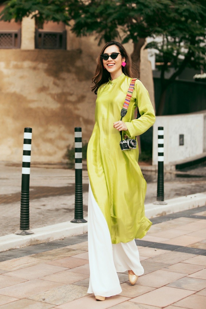 Dàn Hoa hậu, Á hậu Việt diện áo dài khoe sắc, dạo phố Dubai