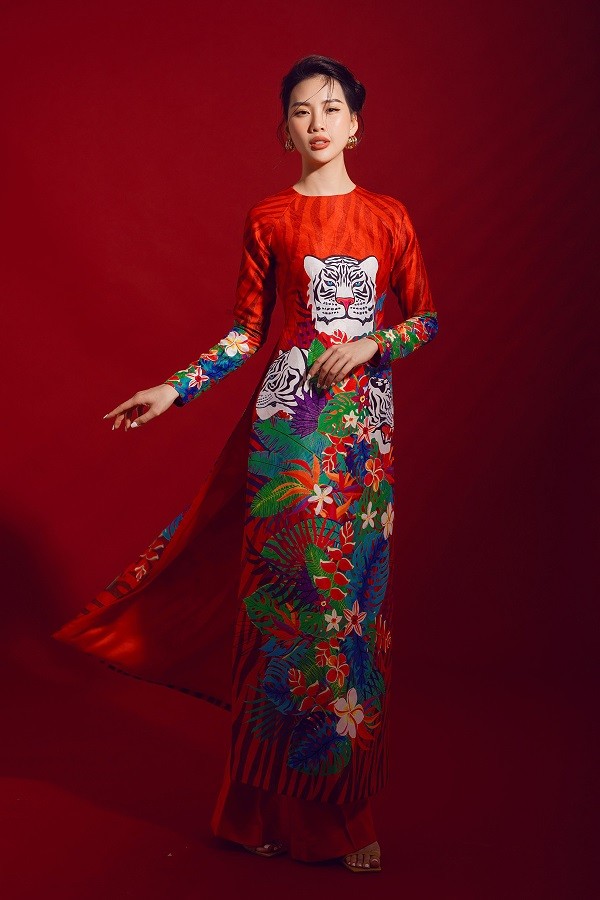 Gợi ý áo dài nam nữ họa tiết hổ diện Tết Nhâm Dần 2022