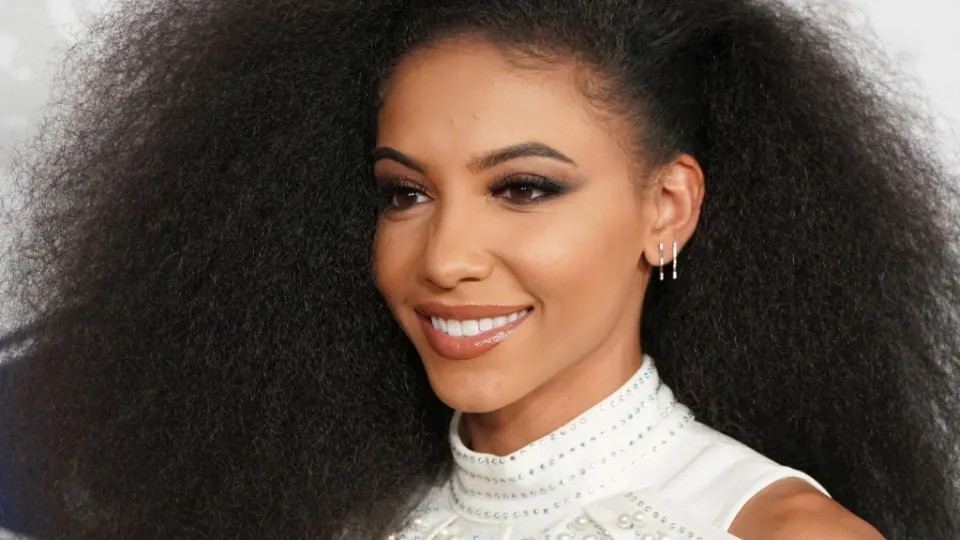 Bạn bè khắp nơi trên thế giới tiếc thương Hoa hậu Cheslie Kryst