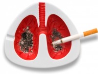 Vì sao lá phổi đổi màu sau khi "hút" 60 điếu thuốc lá