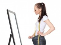 ngoai hinh gay choang cua nu van dong vien vam vo nhat the gioi