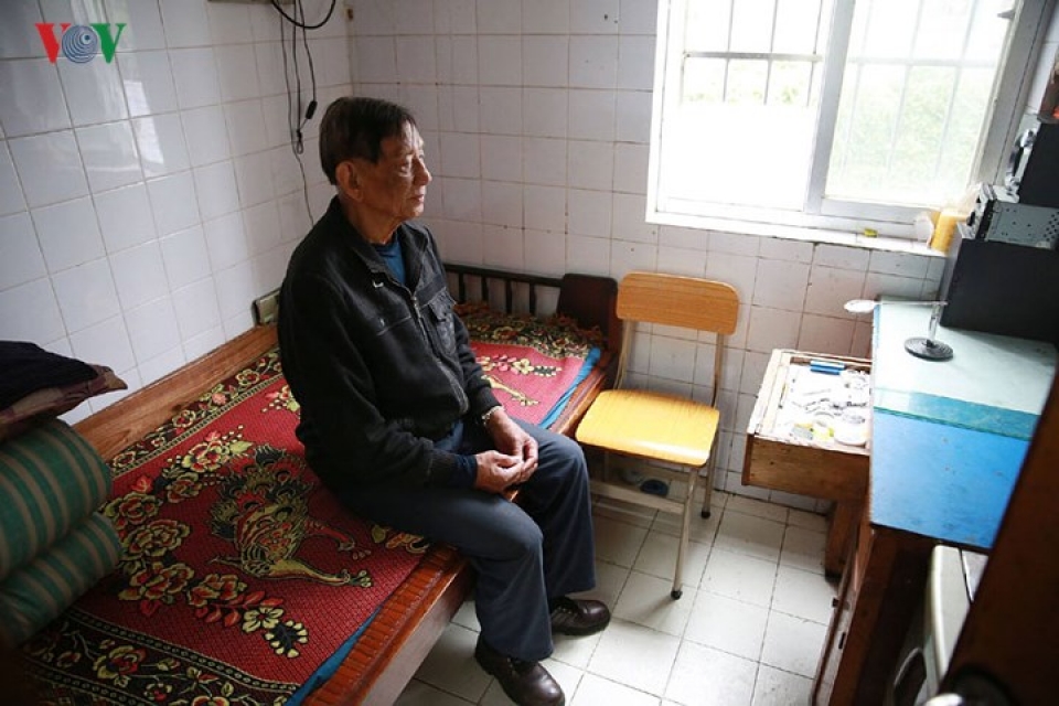 trung quoc cuoc song co don cua nguoi gia o cac ngoi lang