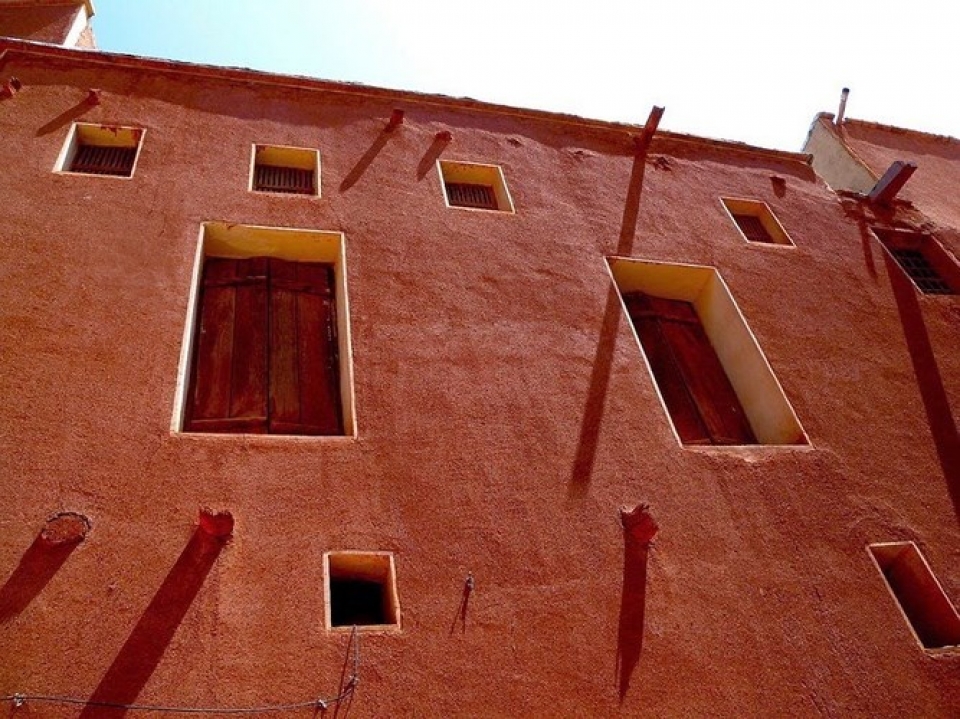 ngoi lang bang bun do nam giua sa mac va nui da tu the ky vii