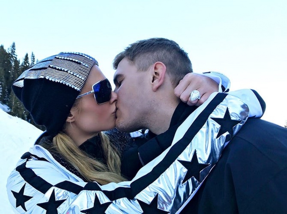 nhung vien kim cuong bac ty tren nhan dinh hon cua cac sao