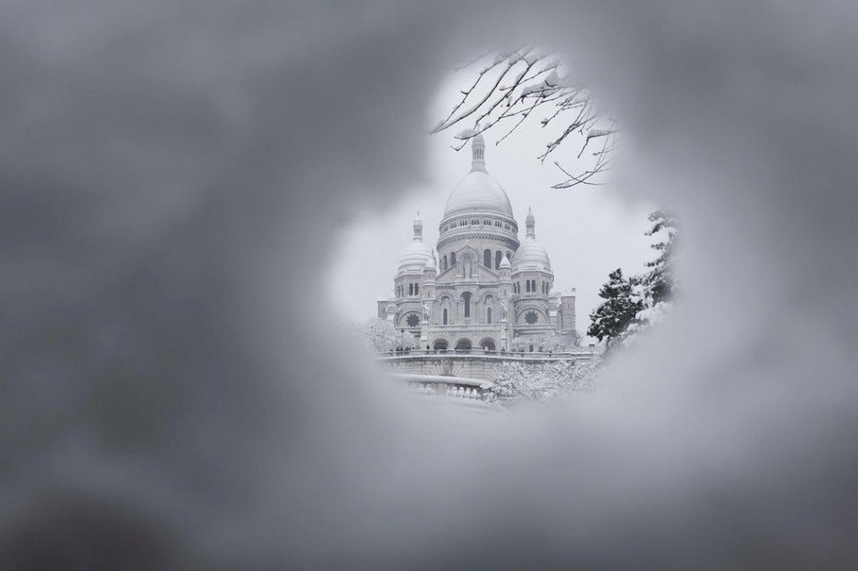 paris trang le trong dot tuyet roi ky luc trong ba thap ky