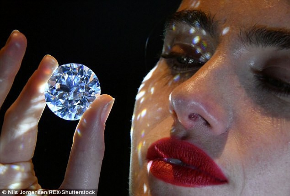 ve dep cua vien kim cuong tuyet pham tu long dat