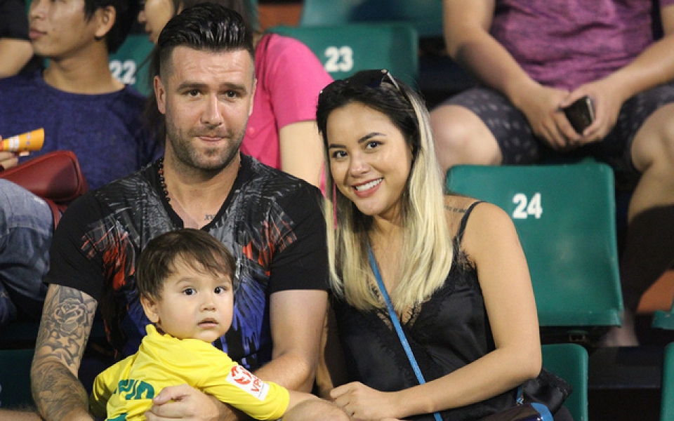 tet viet voi cau thu va huan luyen vien ngoai