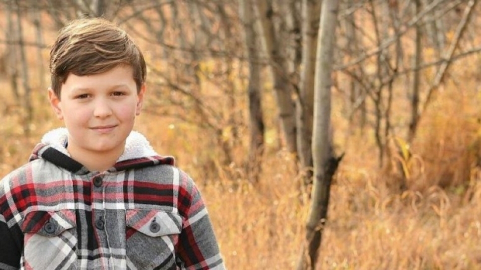 canada la lung cau be di ung voi nuoc mat mo hoi cua chinh minh