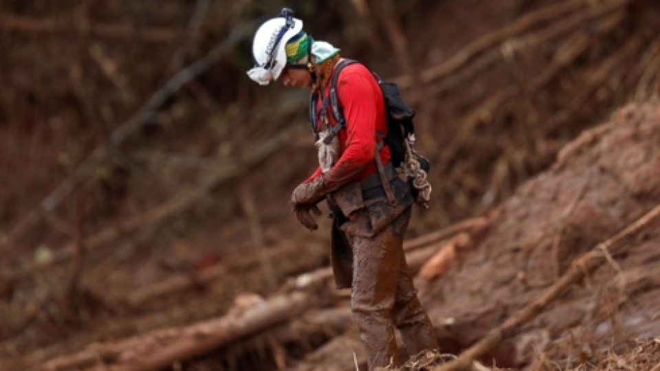 so nguoi chet trong vu vo dap o brazil tang nhanh len 121