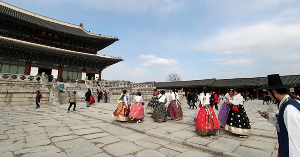 dan han quoc chi gan 32 ty usd cho du lich ra nuoc ngoai trong 2018