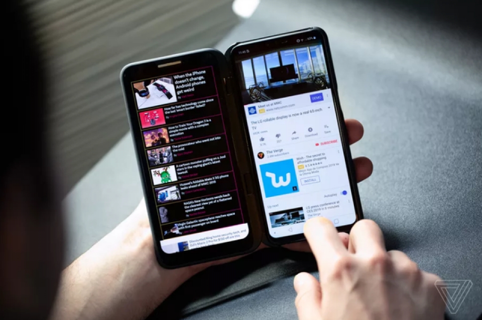 lg ra smartphone man hinh gap doi dau samsung va huawei