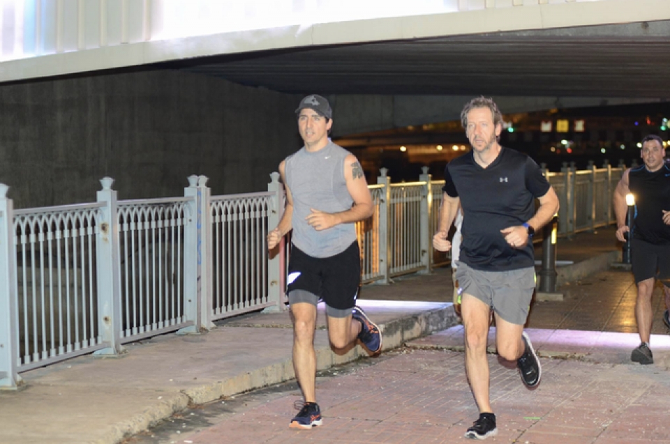 nhung lanh dao nuoc ngoai me man am thuc binh dan truyen thong viet nam