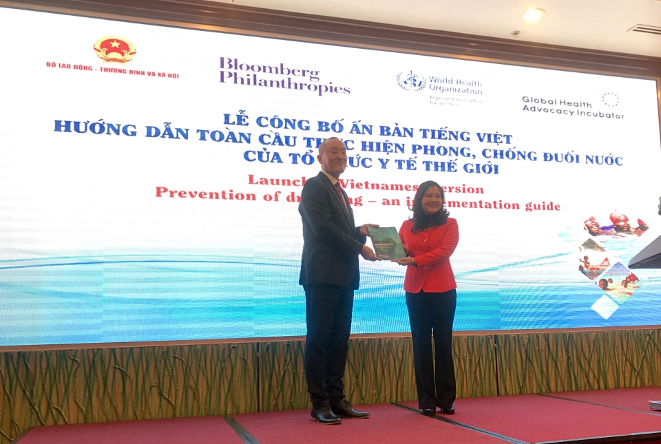 bo lao dong thuong binh va xa hoi va to chuc y te the gioi cong bo ban huong dan toan cau ve phong chong duoi nuoc