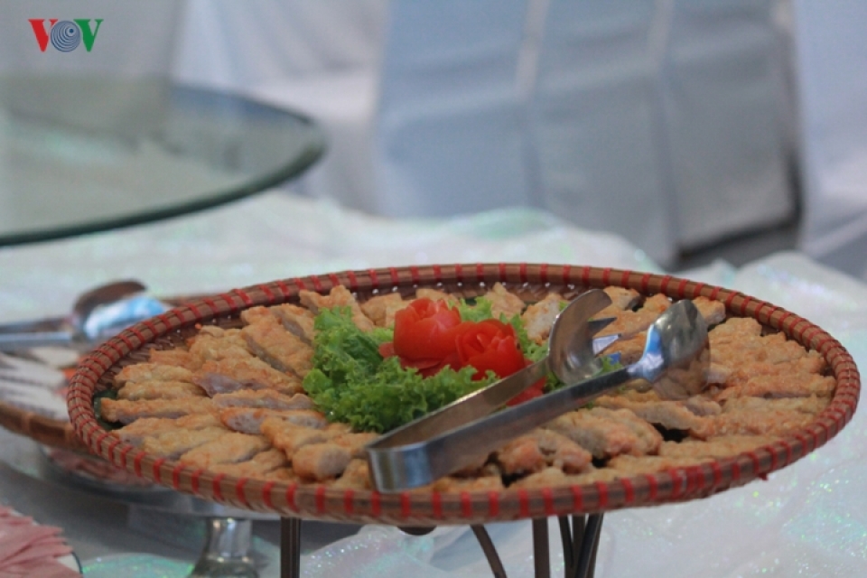 am thuc viet nam lam nuc long phong vien quoc te dua tin thuong dinh my trieu