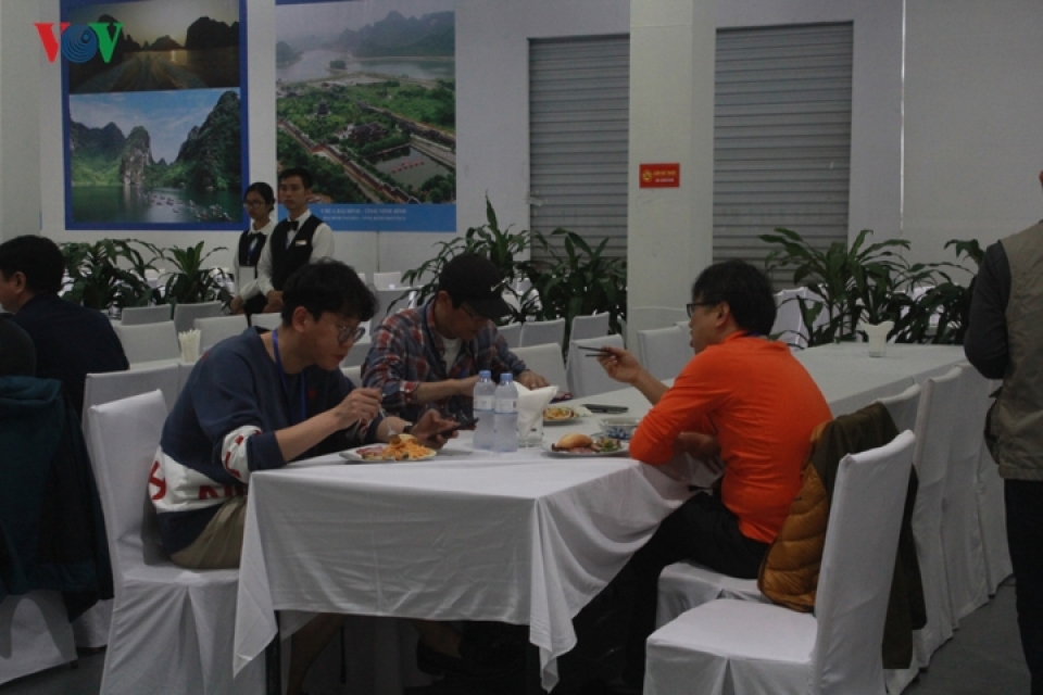 am thuc viet nam lam nuc long phong vien quoc te dua tin thuong dinh my trieu