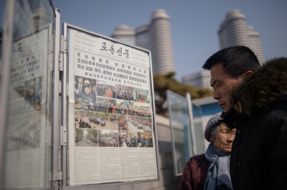 nguoi dan binh nhuong theo doi chuyen di viet nam cua ong kim