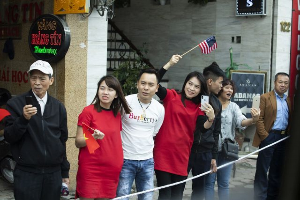 an tuong nhung nu cuoi viet nam qua ong kinh cua nhiep anh gia nha trang