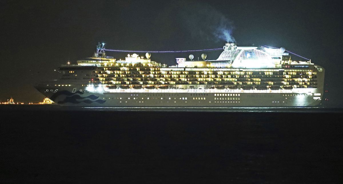 Nhật Bản cách ly 1 tàu du lịch có hành khách nhiễm virus corona nhat ban cach ly 1 tau du lich co hanh khach nhiem virus corona