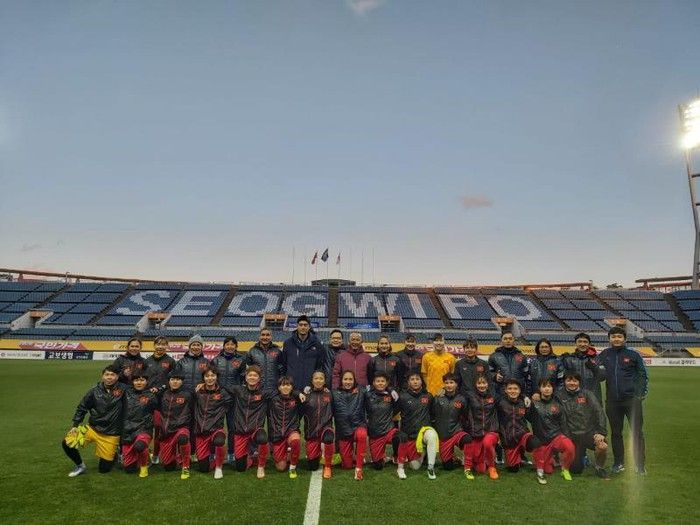 hlv mai duc chung ton trong doi thu myanmar truoc tran quyet dau