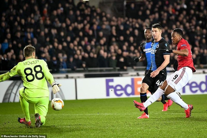 Toàn cảnh Brugge 1-1 MU: Romero sai đã có Martial sửa toan canh brugge 1 1 mu romero sai da co martial sua