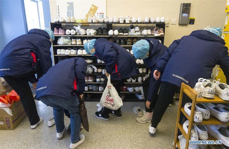 hinh anh cac y bac si o vu han tu chong lay nhiem covid 19