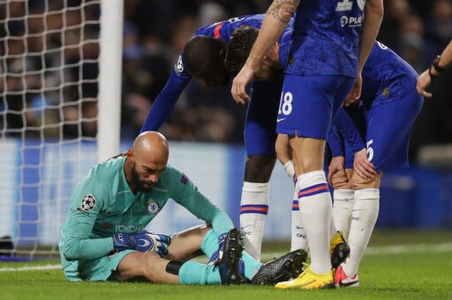 nhung khoanh khac hum xam bayern munich gieo ac mong cho chelsea