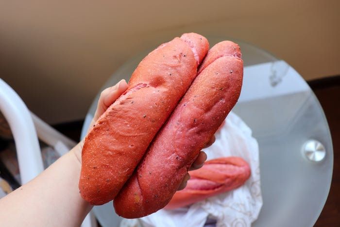 banh mi thanh long len bao nuoc ngoai viet nam thich nghi sang tao voi covid 19