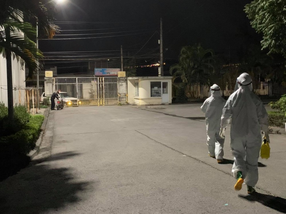 Dịch Covid-19 ở Quảng Ninh: Thầy thuốc trắng đêm tiếp nhận bệnh nhân dương tính