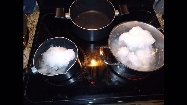 Mỹ: Những khoảnh khắc giá rét kỷ lục khiến vạn vật đóng băng như hóa đá