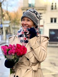 Pháp: Cuộc sống thơ mộng và lãng mạn của mẹ con ca sĩ Hồng Nhung ở Paris