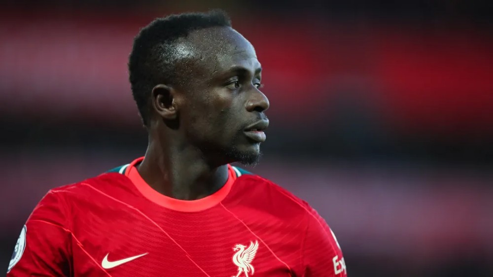 Cập nhật chuyển nhượng cầu thủ: Tottenham tiếp cận Tolisso; MU gấp rút bổ sung trung vệ mới;