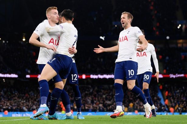 Ngoại hạng Anh: Man City bất ngờ để thua Tottenham ở phút bù giờ