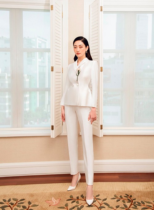 Các Hoa hậu cùng sao Việt thanh lịch tuyệt đối với áo blazer cách điệu