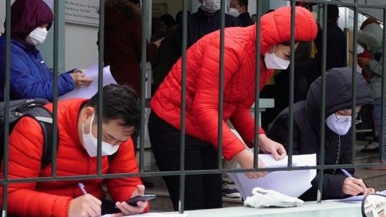 covid19 o ha noi ngay 242 them 8864 benh nhan moi hon 3000 ca cong dong