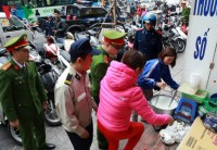 bangkok lam cach mang xe dap de thoat ac mong un tac