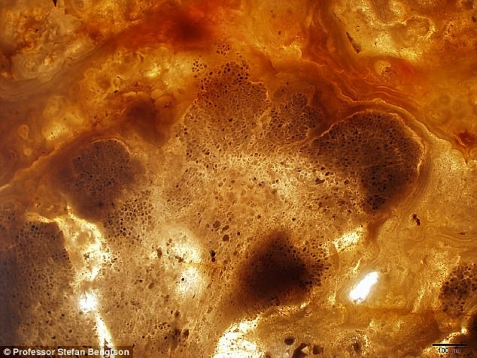 hoa thach 16 ty nam lam lung lay thuyet ve su song tren trai dat