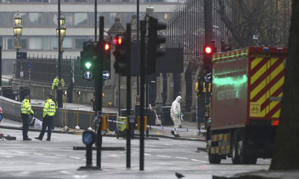 tan cong khung bo o anh so nan nhan tu vong tang len