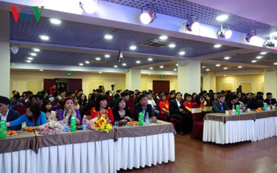 Mít tinh kỷ niệm Ngày thành lập Đoàn TNCS Hồ Chí Minh tại Nga mit tinh ky niem ngay thanh lap doan tncs ho chi minh tai nga