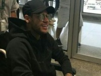 neymar dien hai tren san tap dong doi cuoi ra nuoc mat